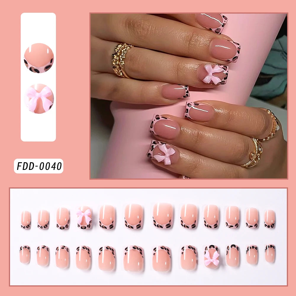 24Pcs White Pink Flower Acrylic Fake Nails Short Square French False Nail Wearable Full Cover Artificial Press on Nail For Women