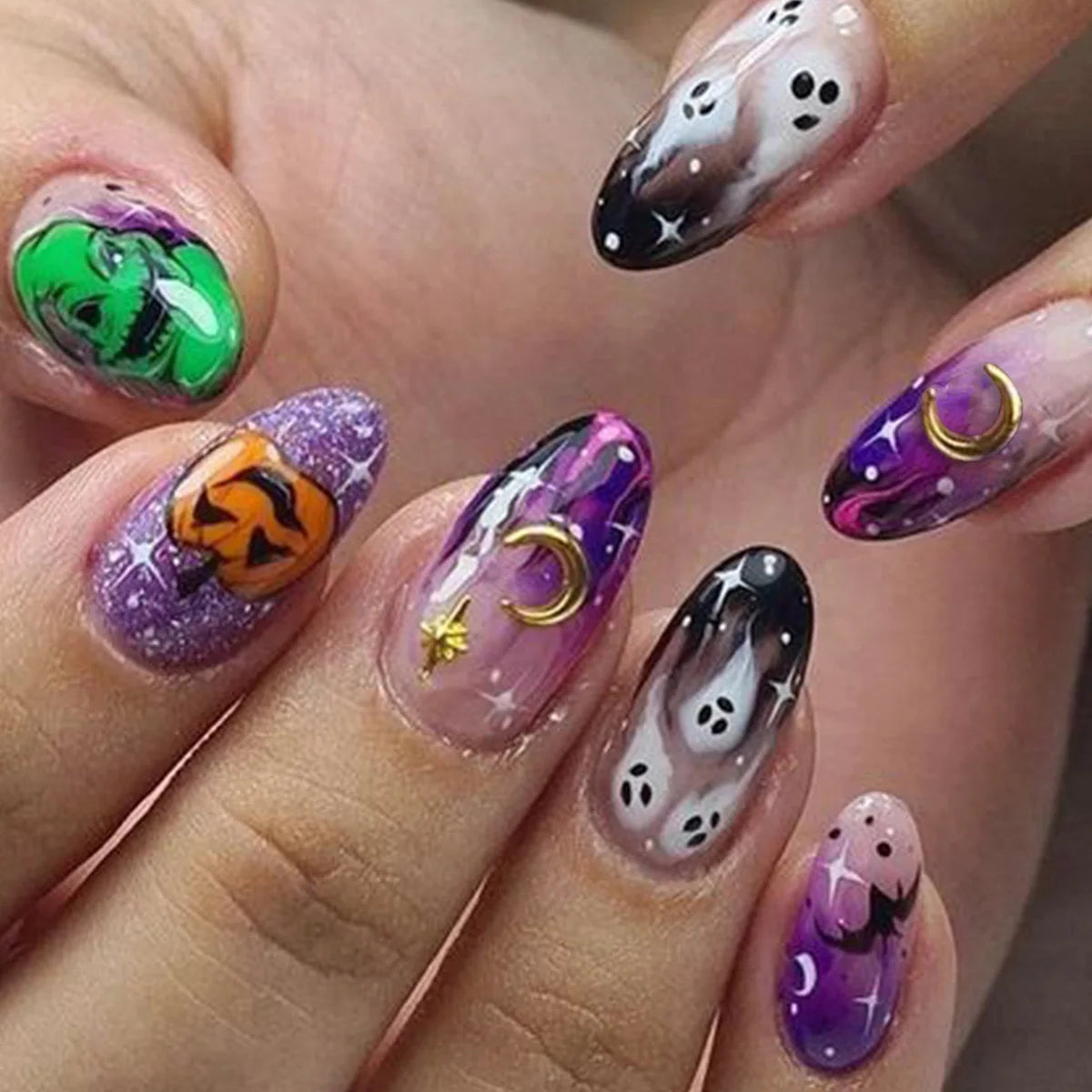24Pcs Halloween False Nails Ghosts Bats Fake Nails Short Square Press on Nails Full Cover Nail Tips Manicure Tools