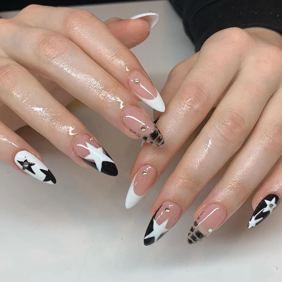 Short Square Fake Nails Y2K Style Nails Press on White/Black French Tips Star Diamond Designs False Nails for y2k Girls 24Pcs